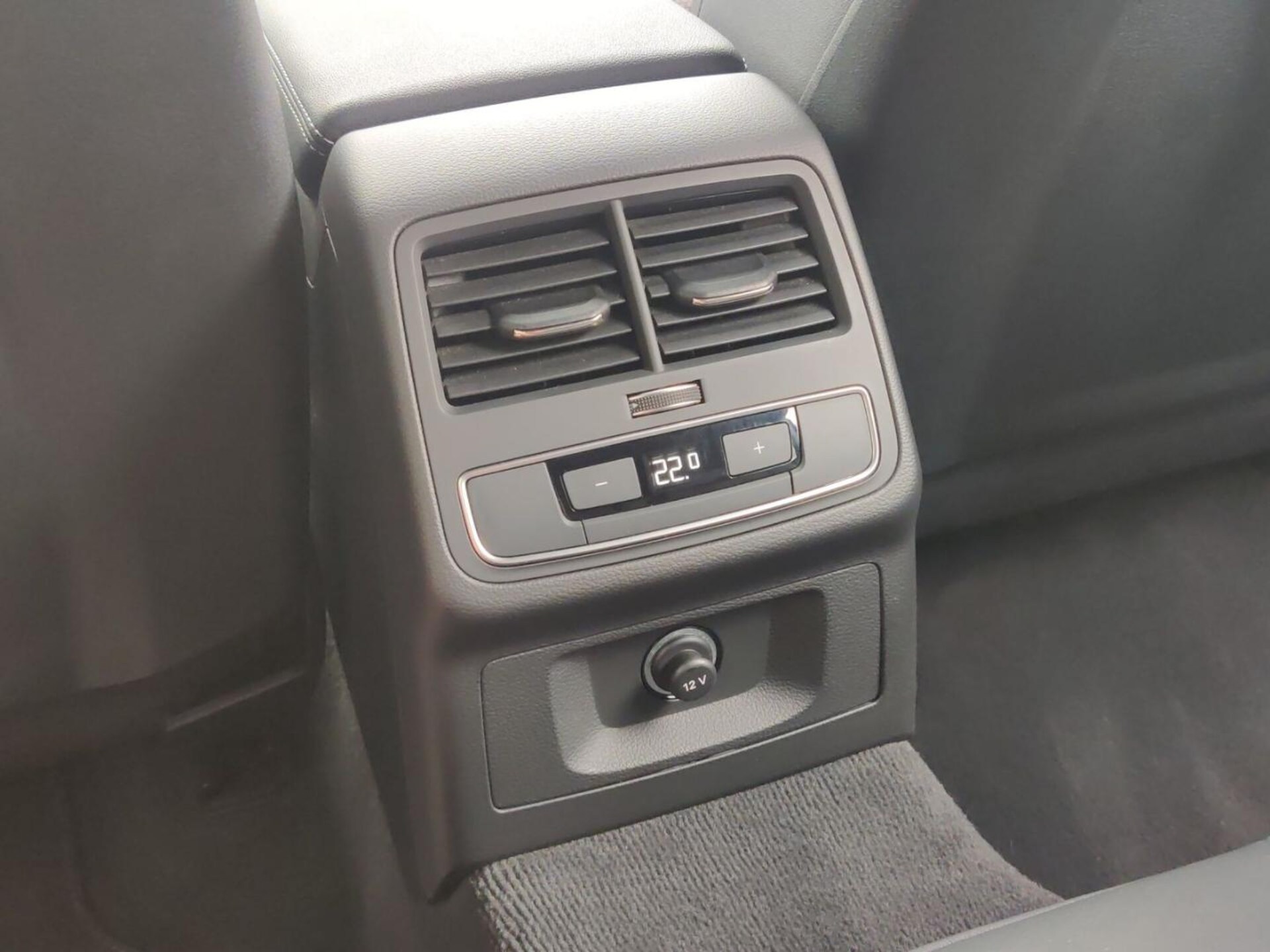 Audi A4 Avant S line