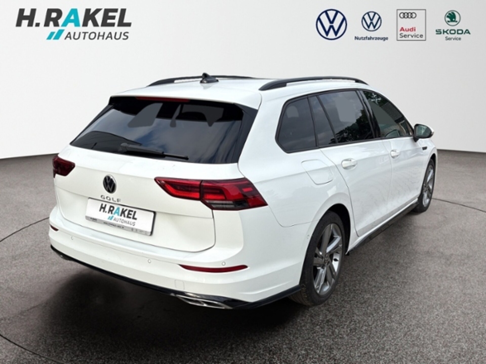 Volkswagen Golf Variant R-Line