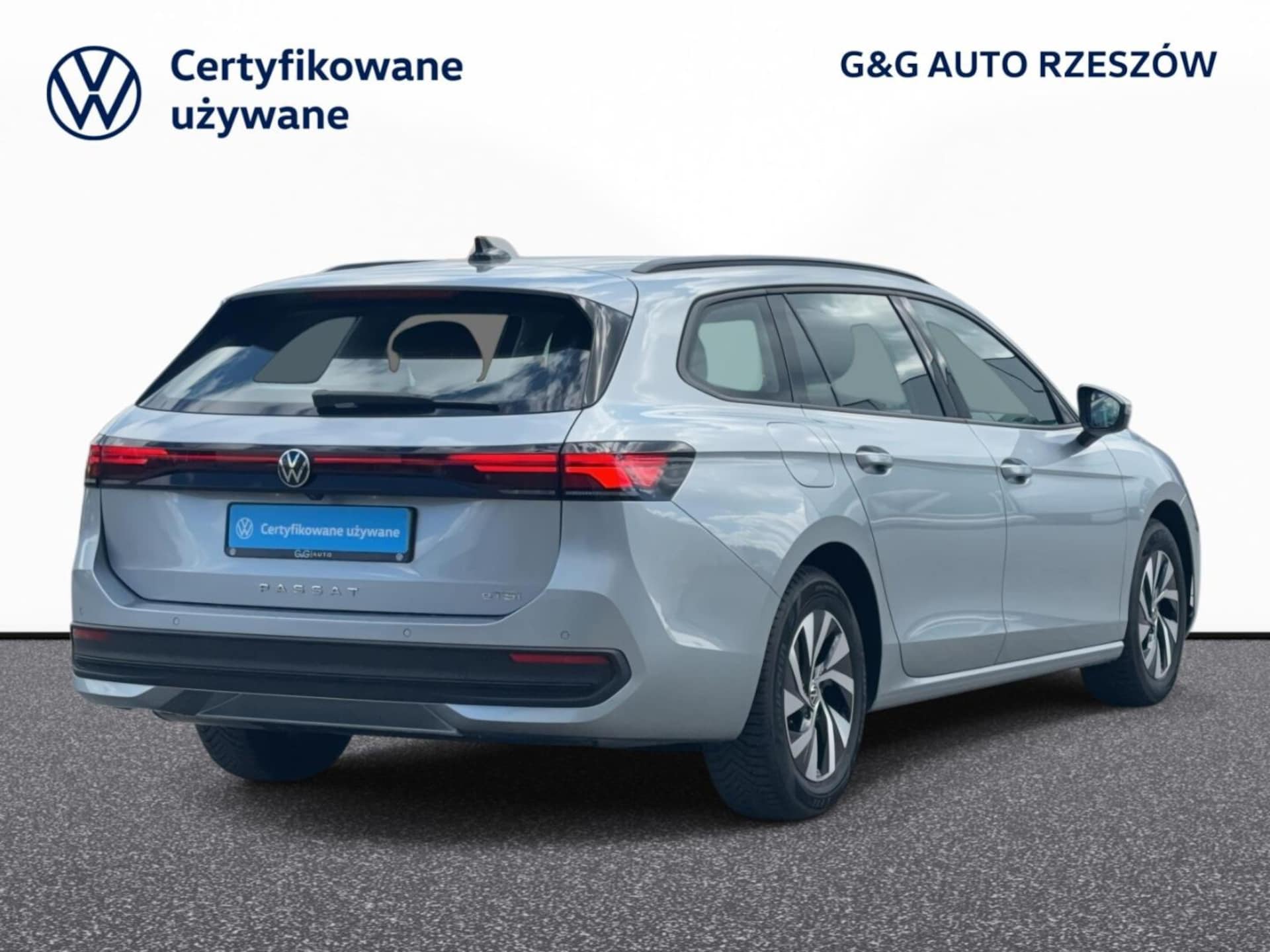 Volkswagen Passat Model bazowy