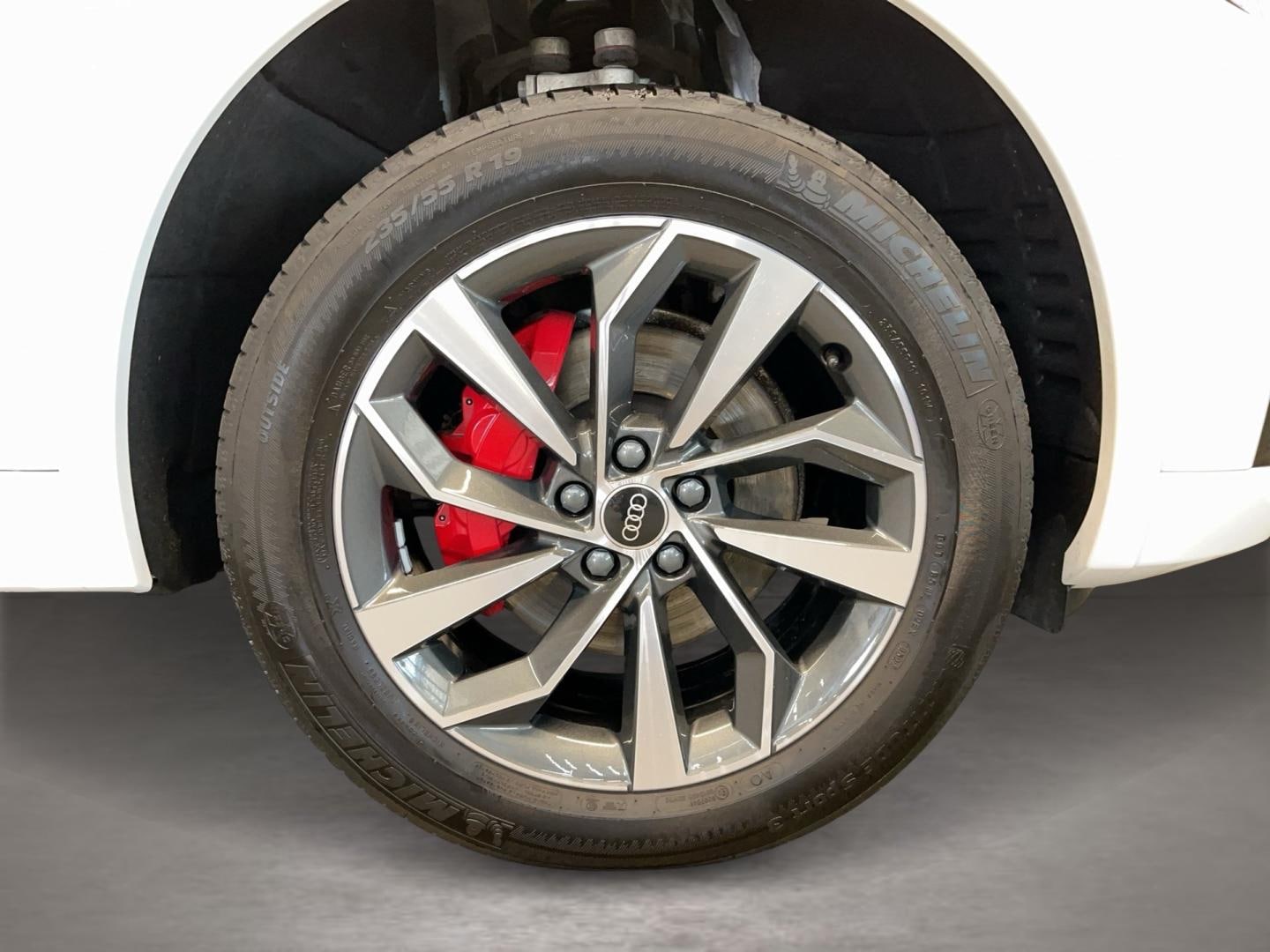 Bild über Audi Q5 Sportback 40 TFSI quattro S tronic - für weitere Informationen kontaktieren Sie den Audi Partner