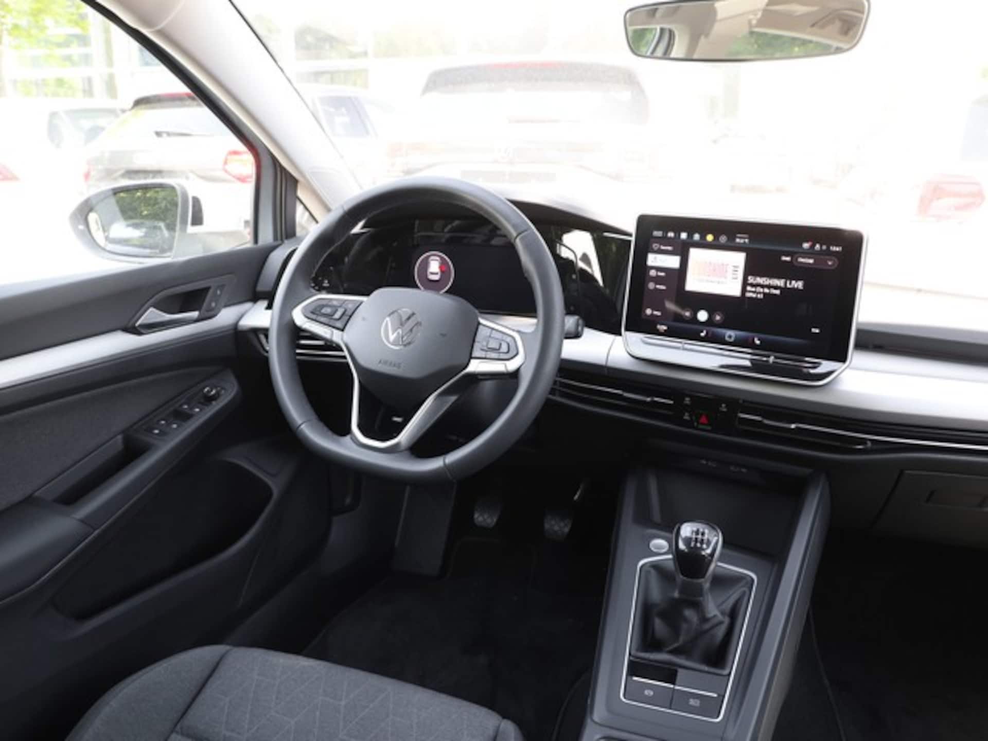 Volkswagen Golf Life
