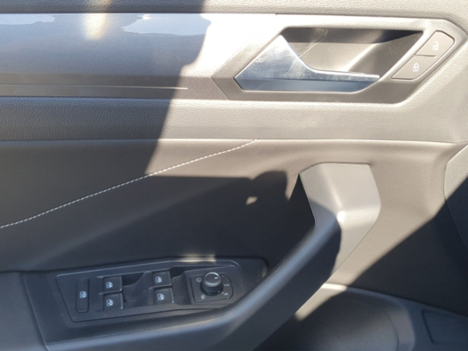 Volkswagen T-Roc – Bild 11
