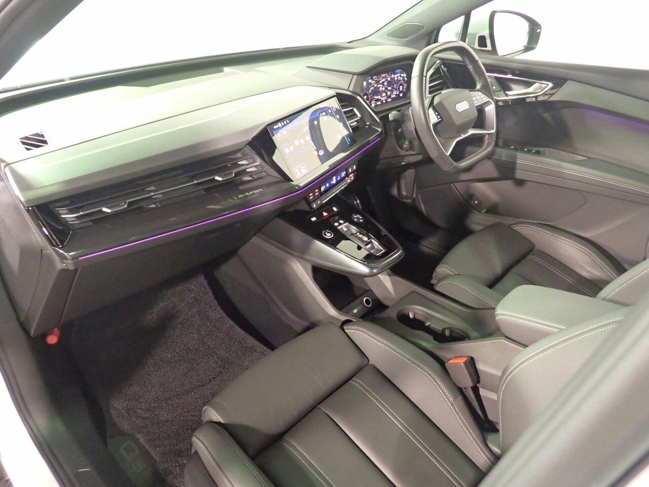 Image about Audi Q4 e-tron 40 e-tron 150,00 kW