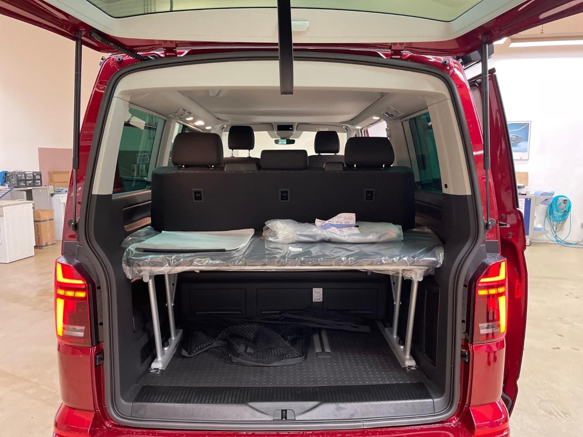 Volkswagen T6.1 California Beach