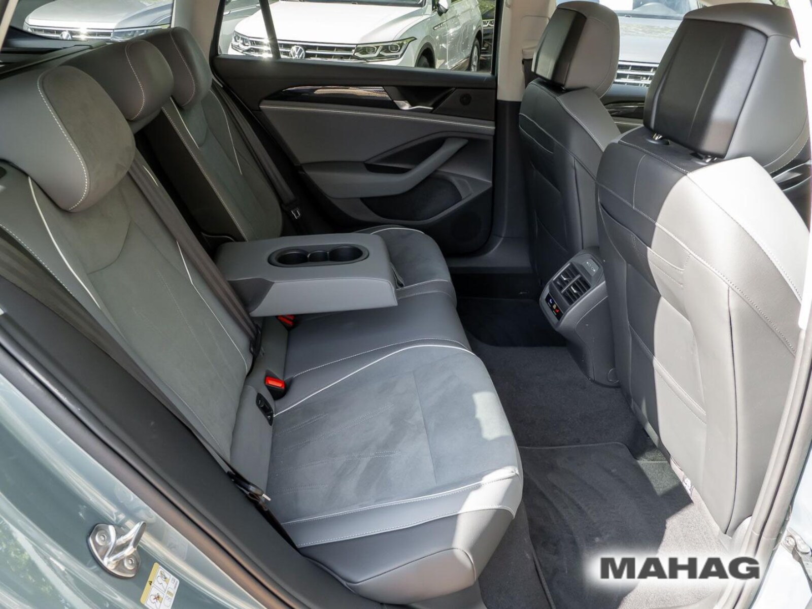 Volkswagen Passat – Bild 14