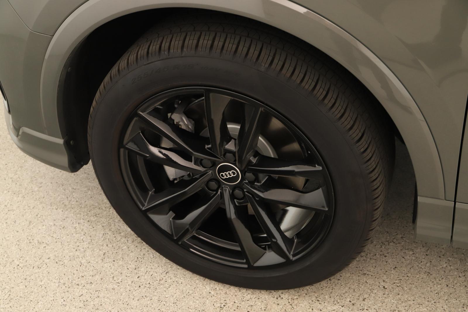 2025 Audi Q3 S Line Premium - Photo 31
