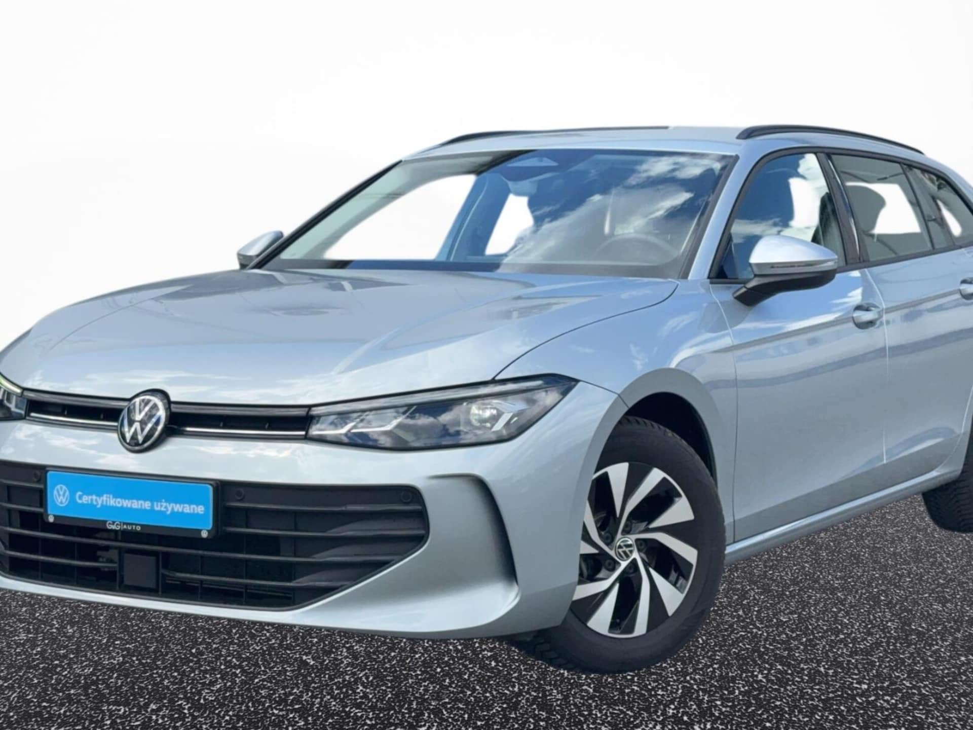 Volkswagen Passat Model bazowy