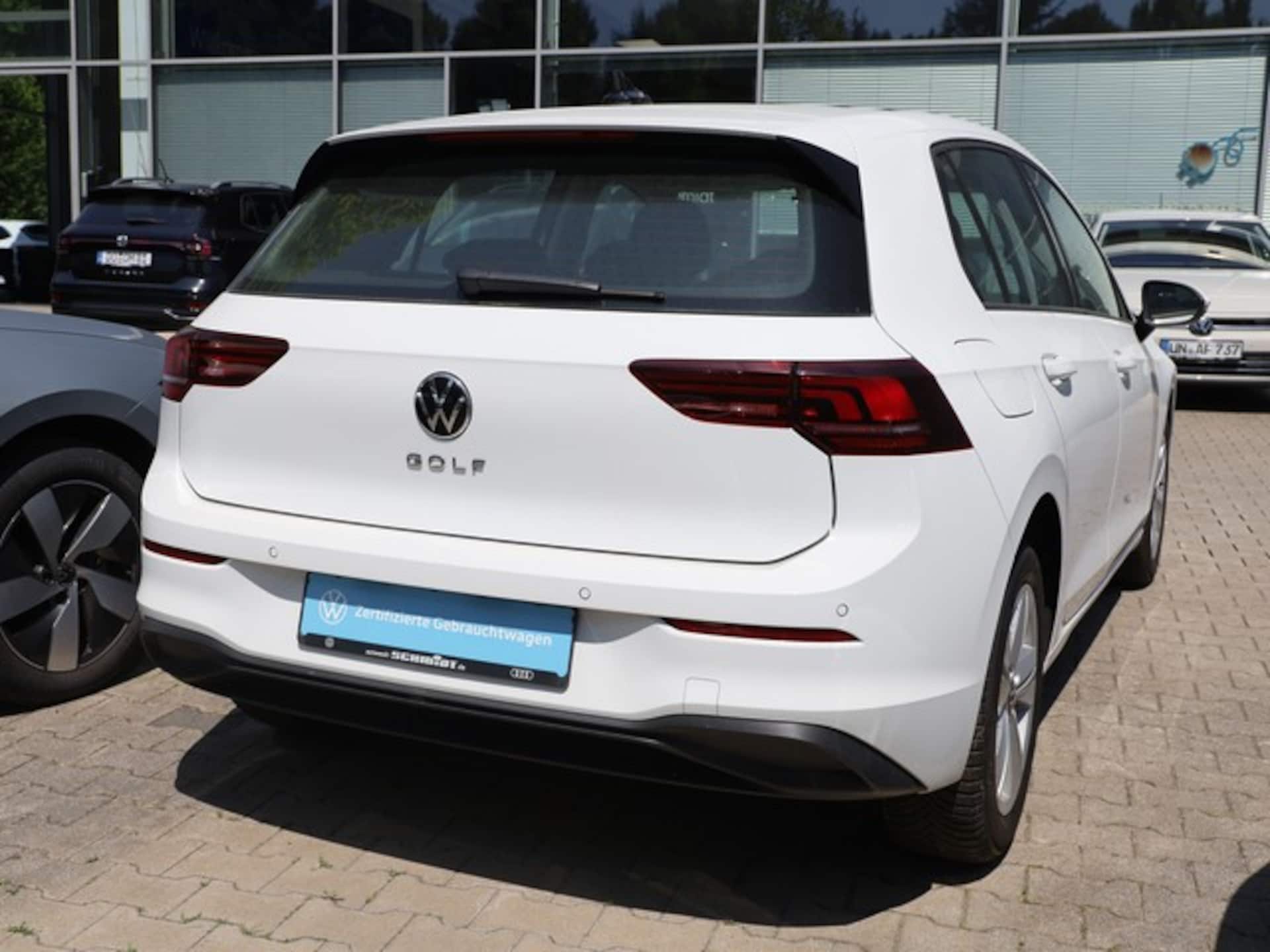 Volkswagen Golf Life