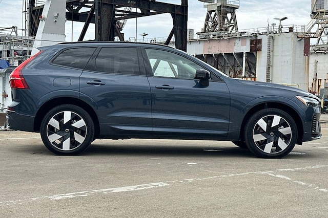 2025 Volvo XC60 Plug-In Hybrid