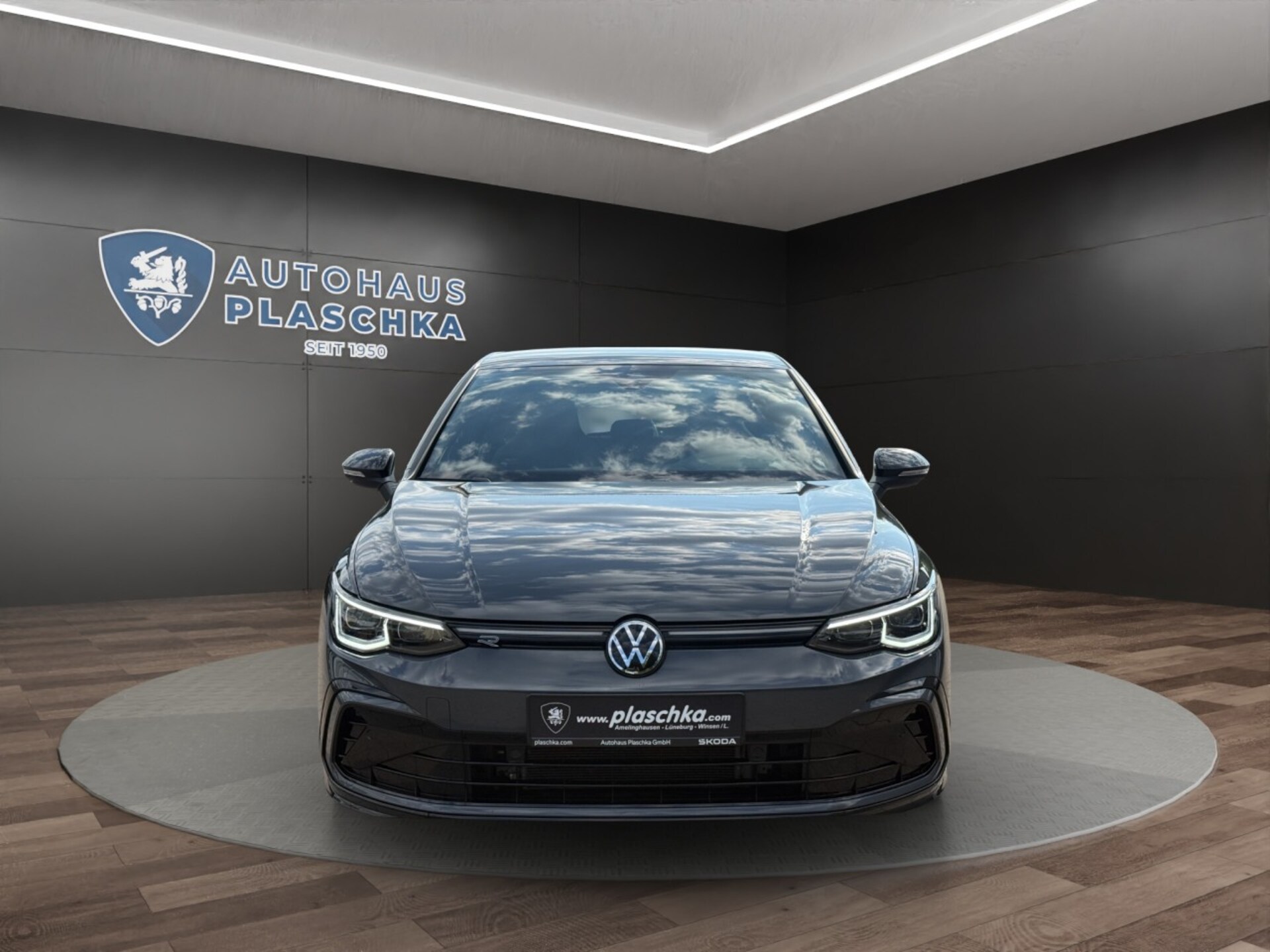 Volkswagen Golf R-Line