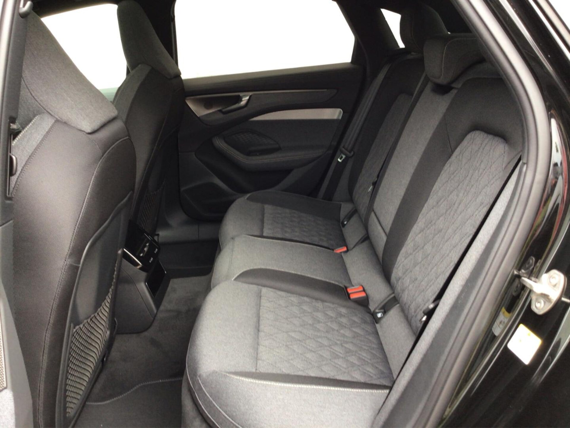 Audi A6 Limousine edition one