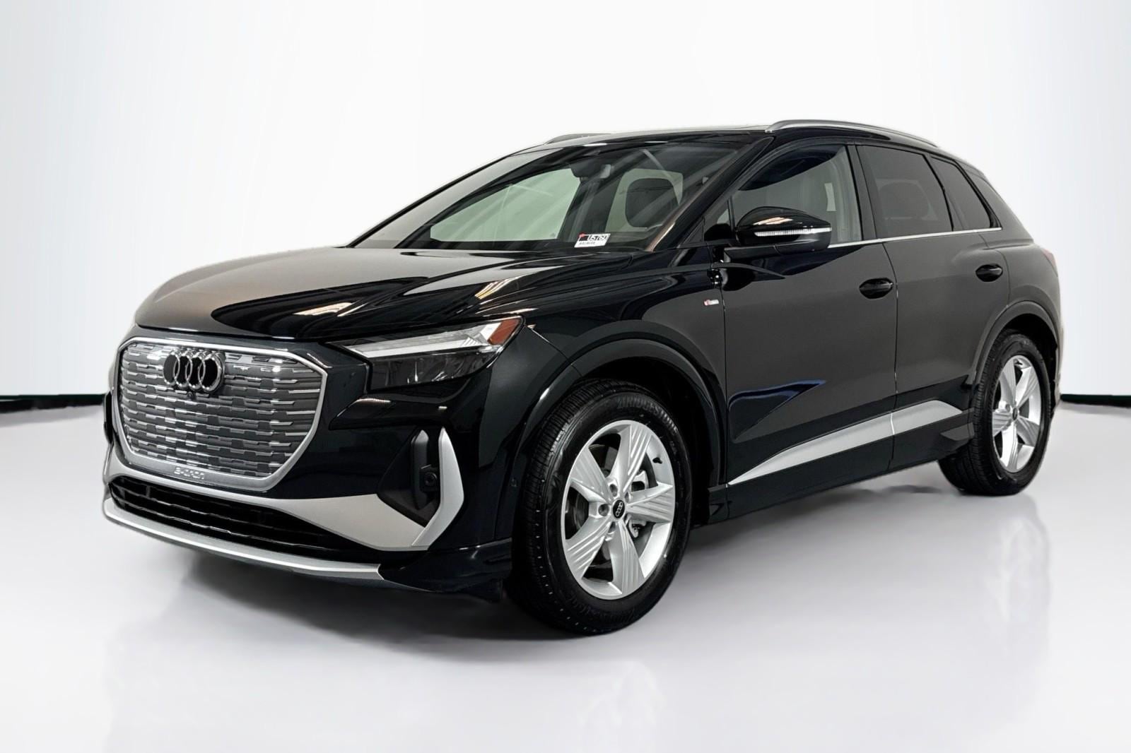 2026 Audi Q4 e-tron 55 Premium Plus quattro's photo