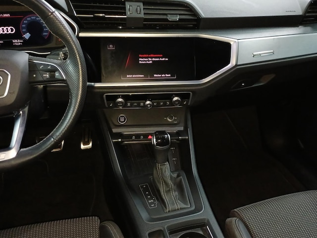 Bild über Audi Q3 Attraction S line 35 TFSI 110 kW (150 PS) S tronic - for more details contact your dealer