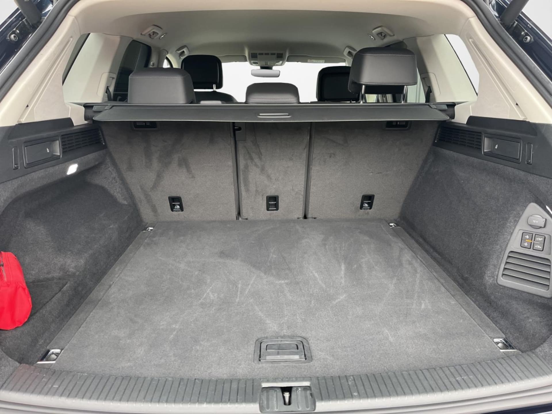 Volkswagen Touareg Basis-Modell