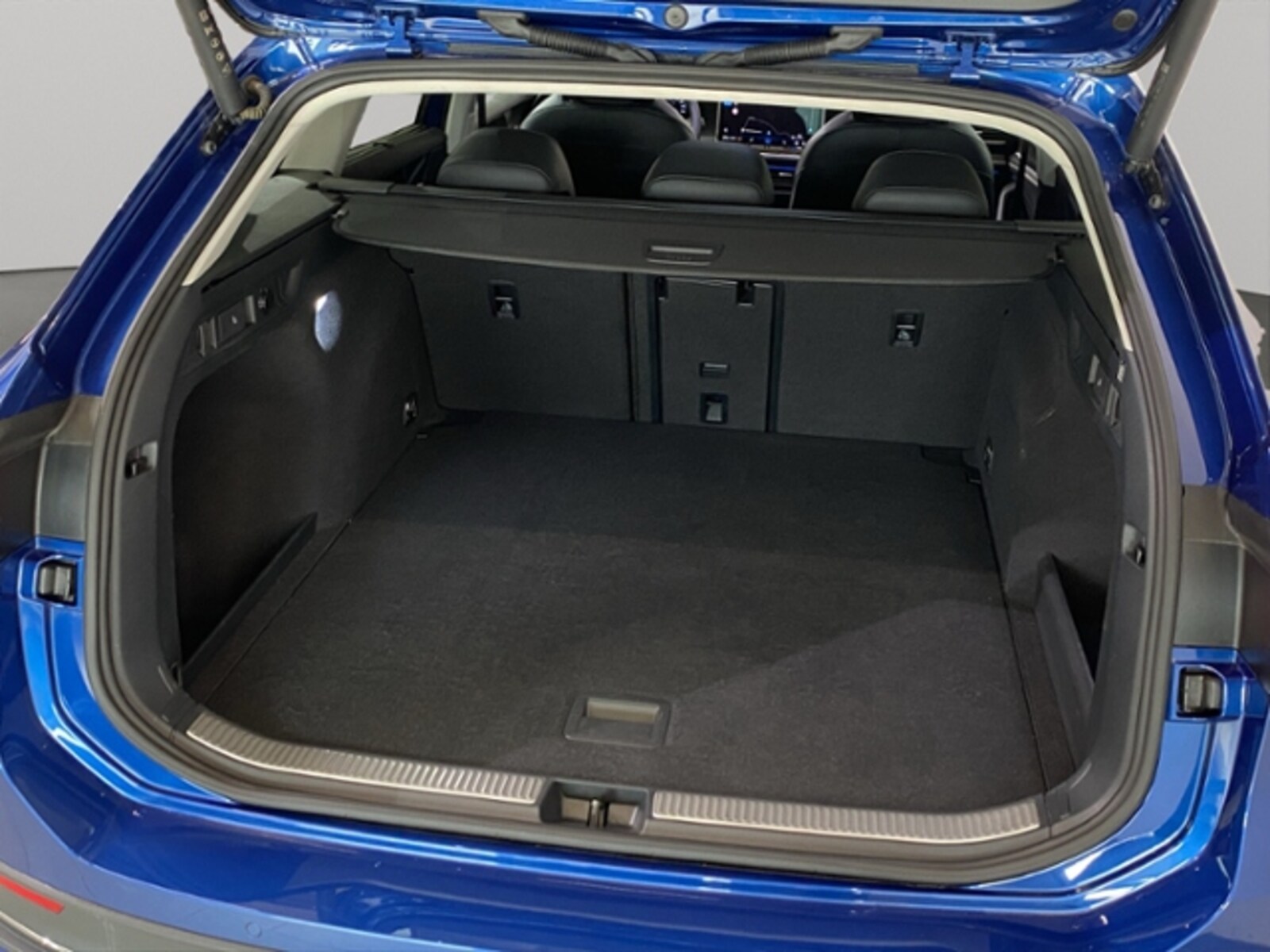 Volkswagen Passat – Bild 12