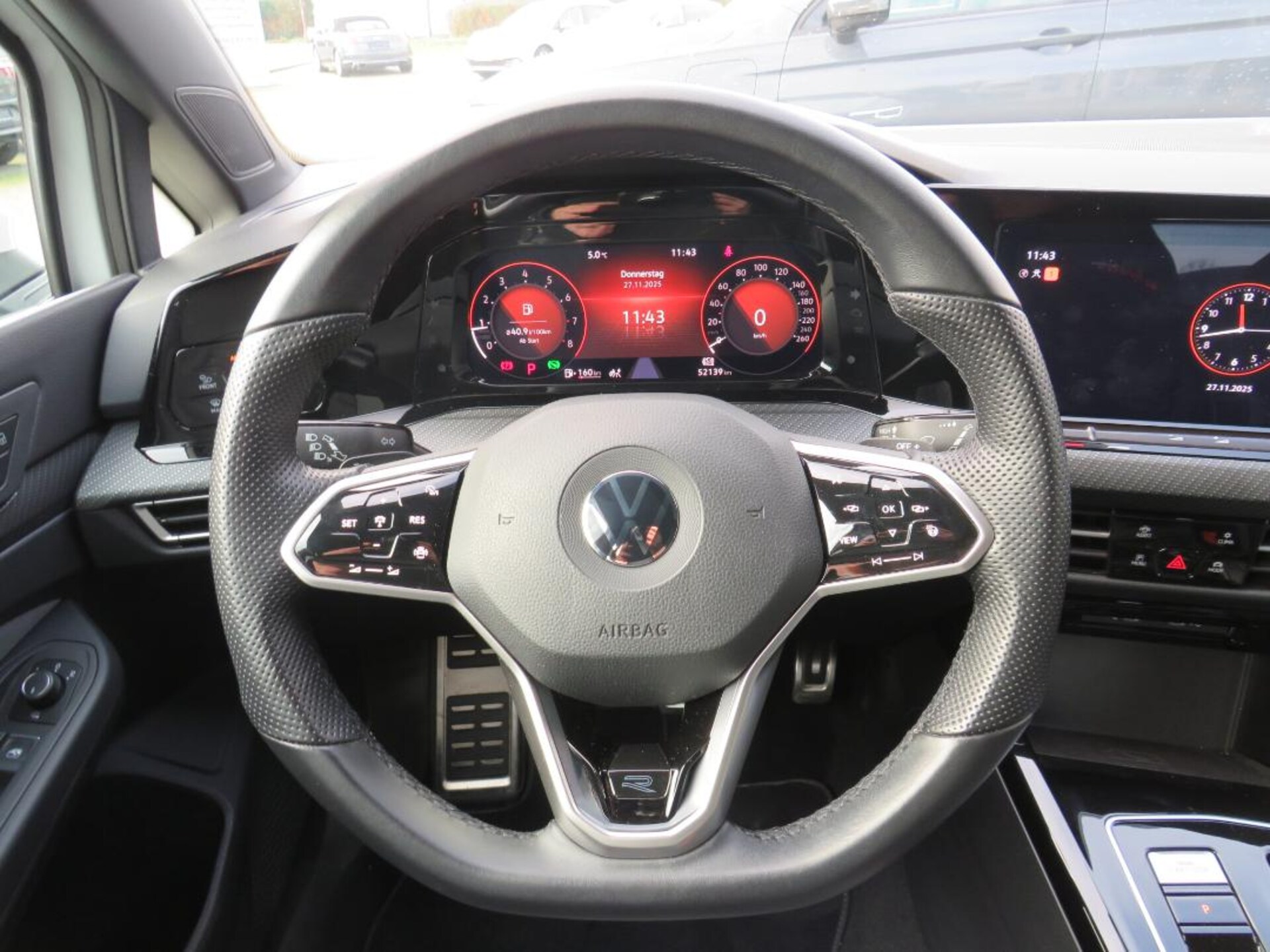 Volkswagen Golf R-Line