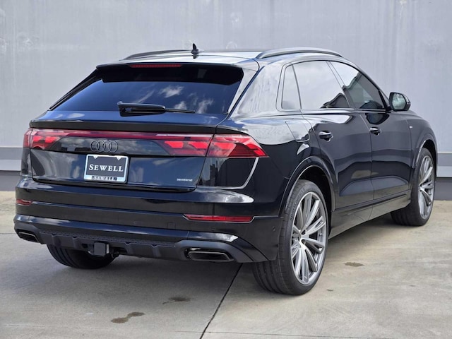 2026 Audi Q8