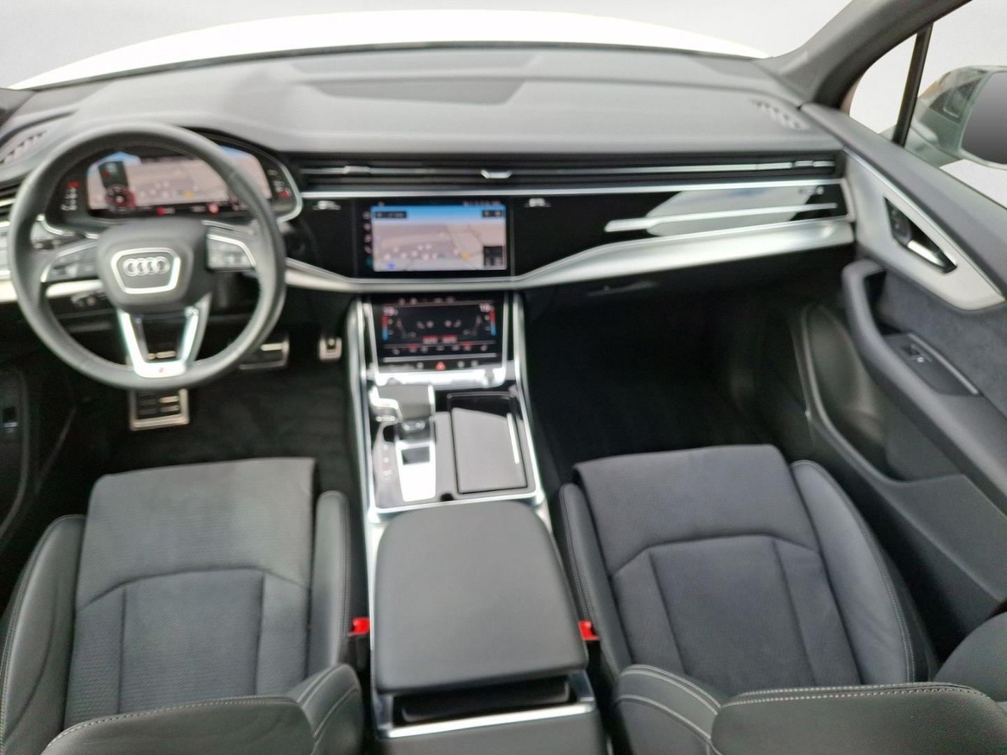 Bild über Audi Q7 competition plus 50 TDI quattro tiptronic - für weitere Informationen kontaktieren Sie den Audi Partner