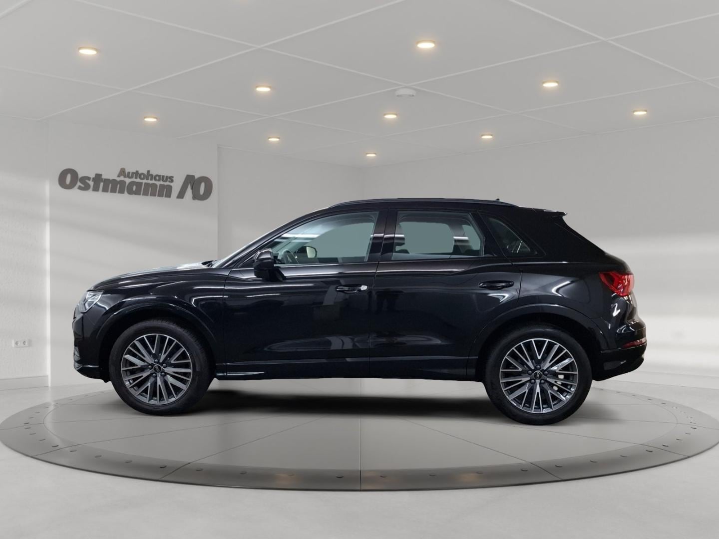 Bild über Audi Q3 advanced 40 TFSI quattro S tronic - für weitere Informationen kontaktieren Sie den Audi Partner