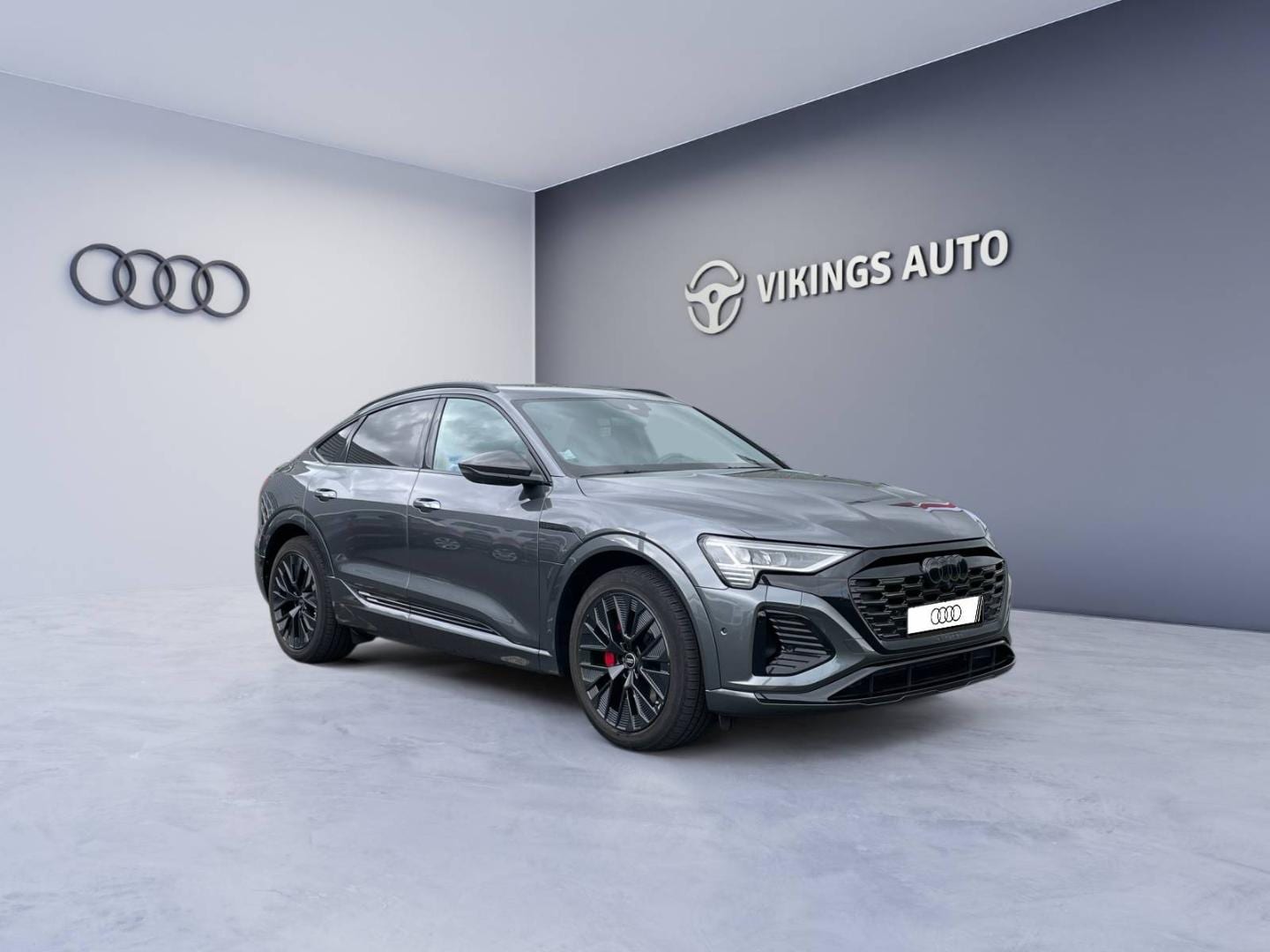 Image about Audi Q8 Sportback e-tron S line 55 e-tron quattro 300,00 kW