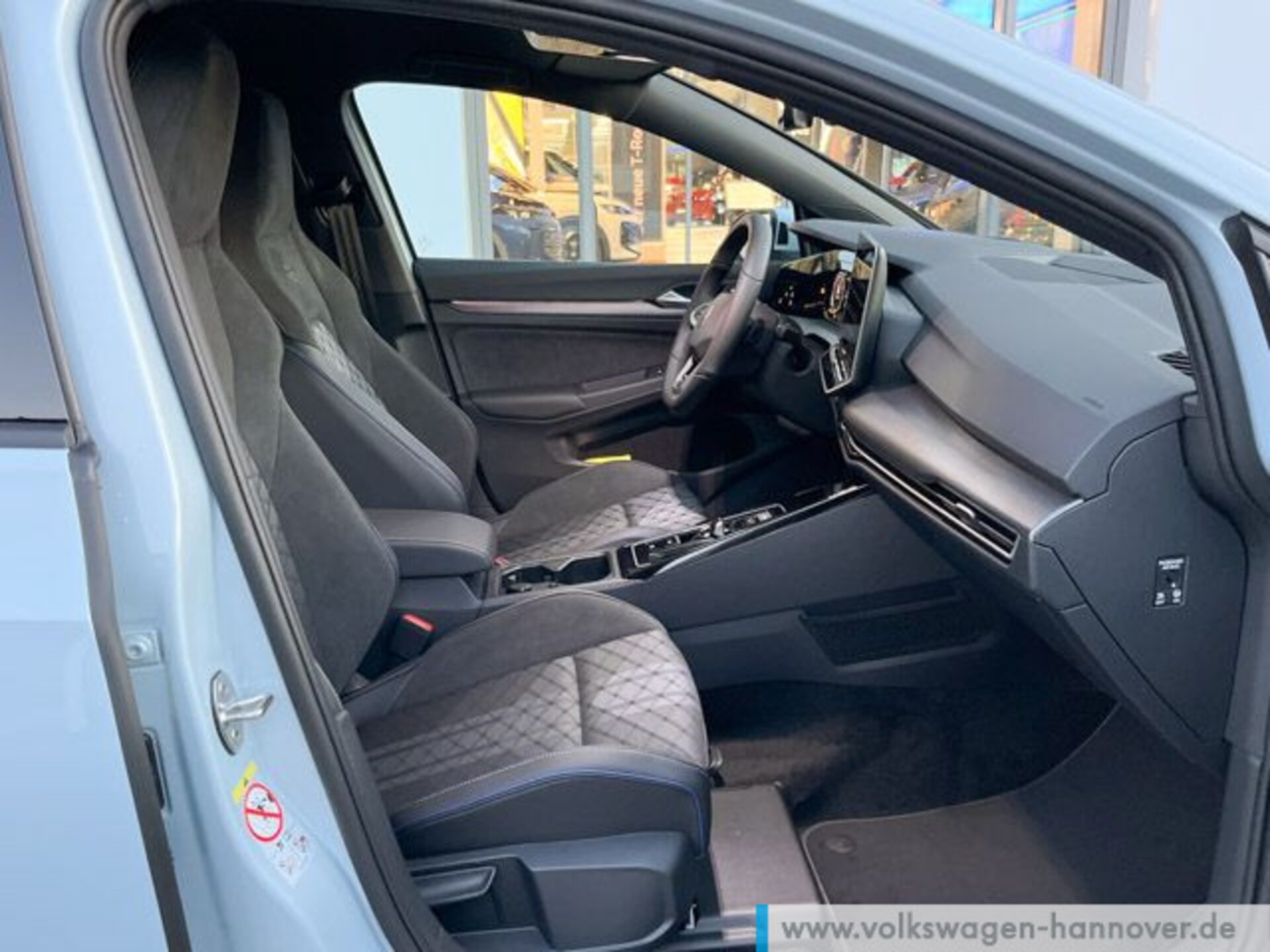 Volkswagen Golf R-Line