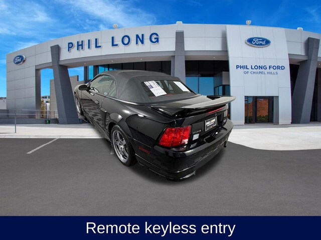 2004 Ford Mustang