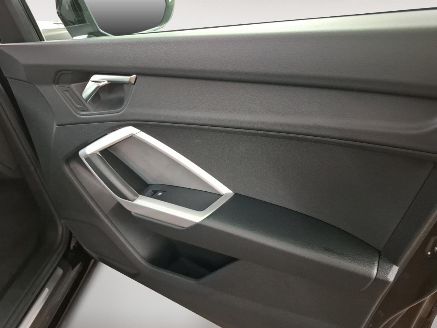 Bild über Audi Q3 advanced 40 TFSI quattro S tronic - für weitere Informationen kontaktieren Sie den Audi Partner