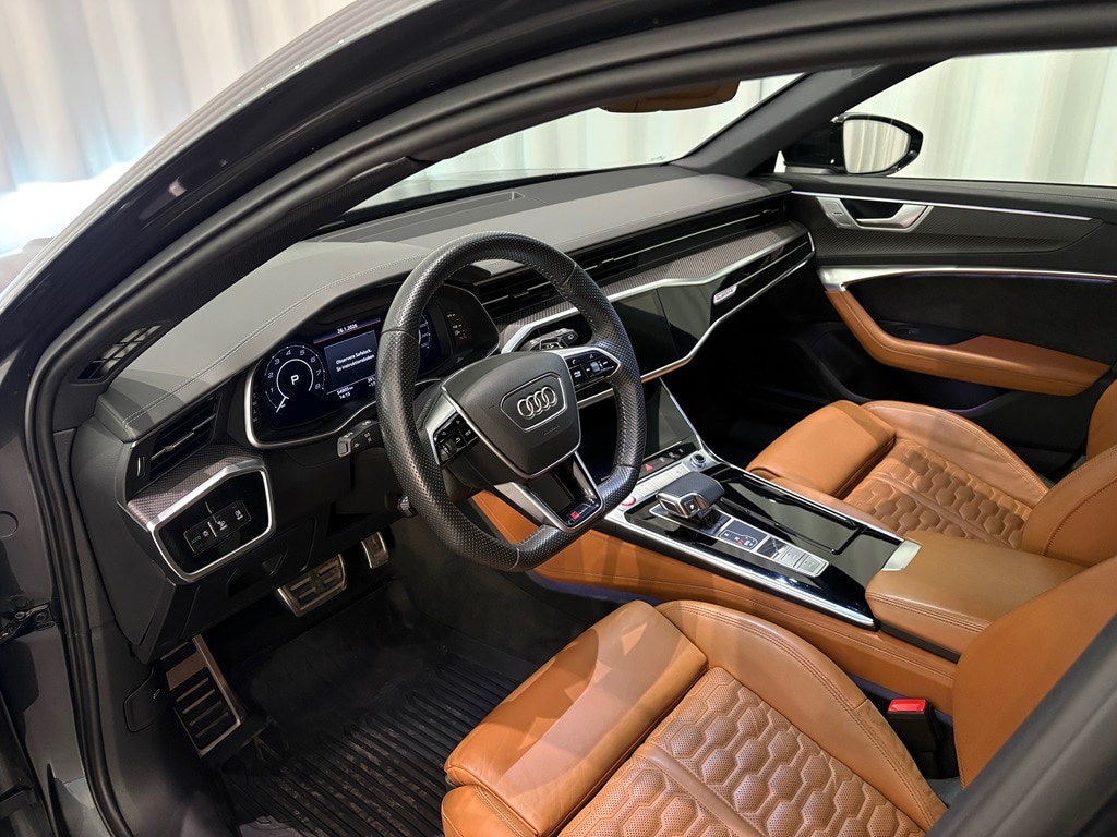 Bild som visar Audi RS 6 Avant RS 6 Avant 600 hk tiptronic - för mer information kontakta din Audi Partner