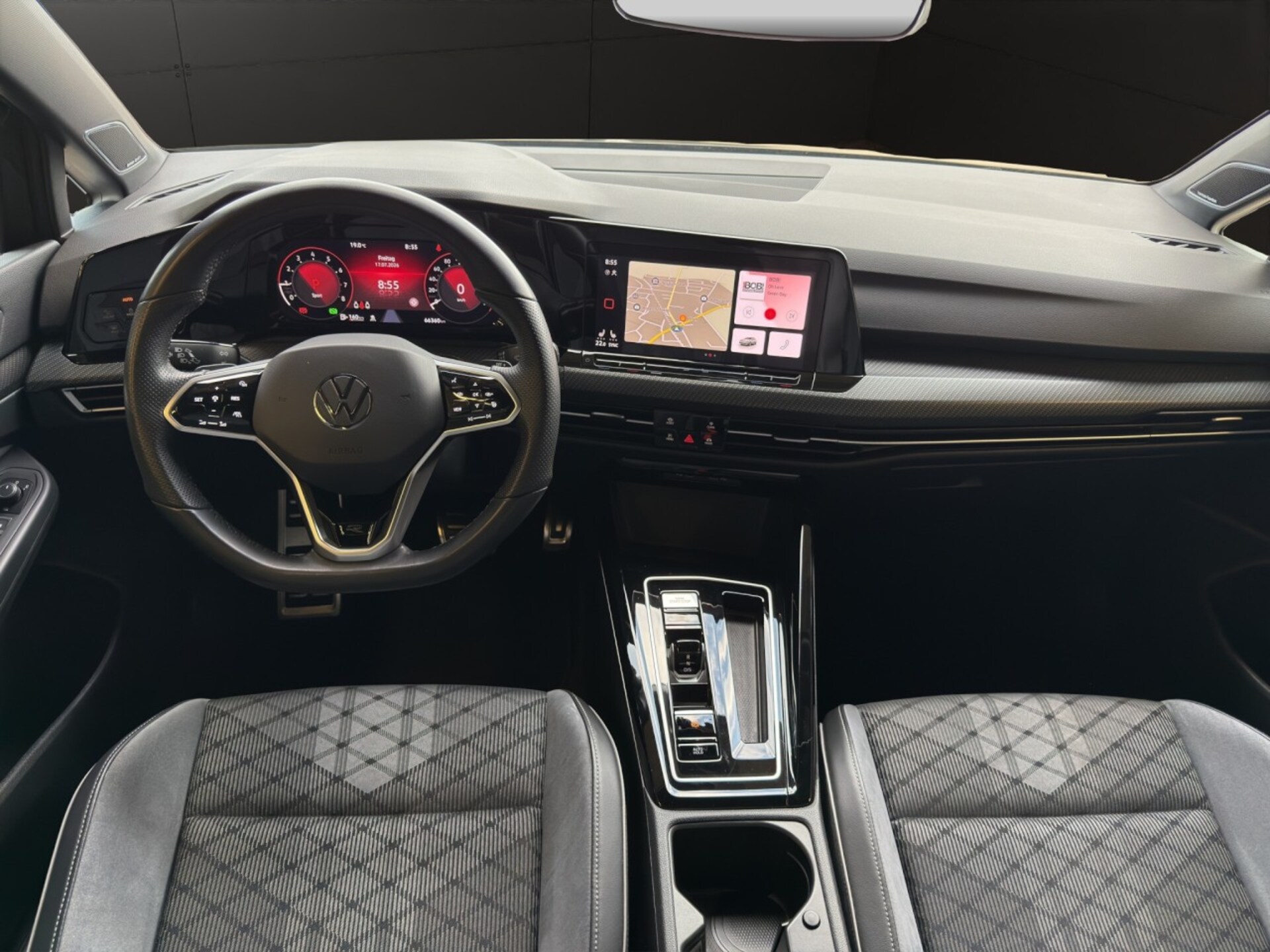 Volkswagen Golf R-Line