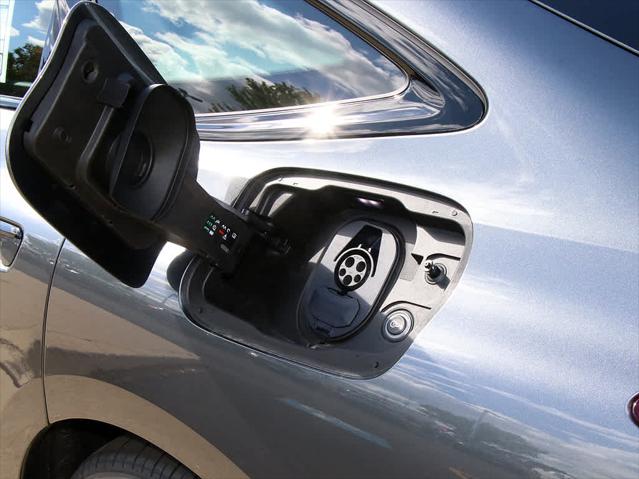 2025 AUDI S6 - Image 12