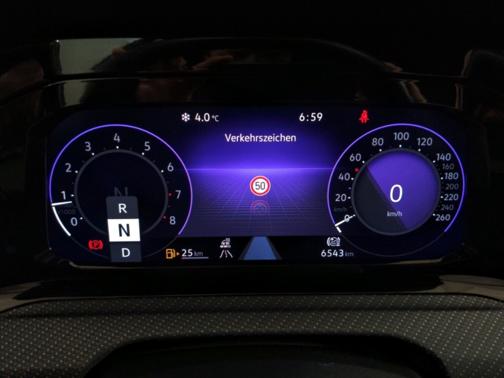 Volkswagen Golf R-Line