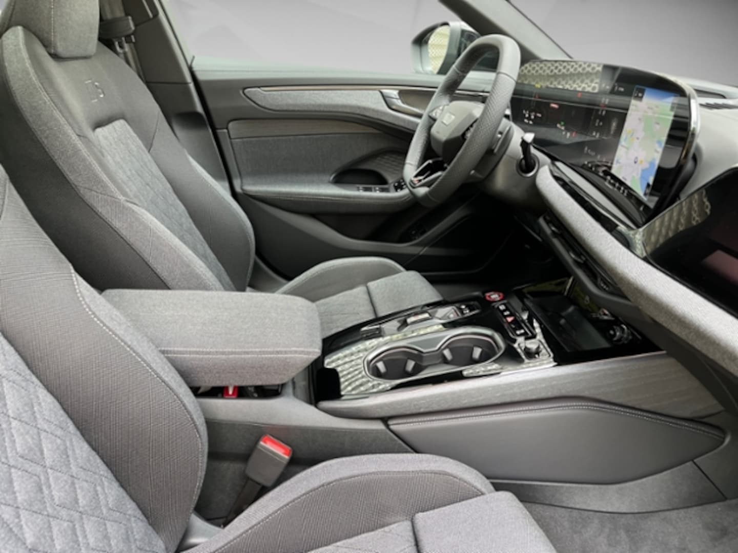 Bild über Audi A6 Limousine e-hybrid edition one e-hybrid quattro 270 kW S tronic - für weitere Informationen kontaktieren Sie den Audi Partner