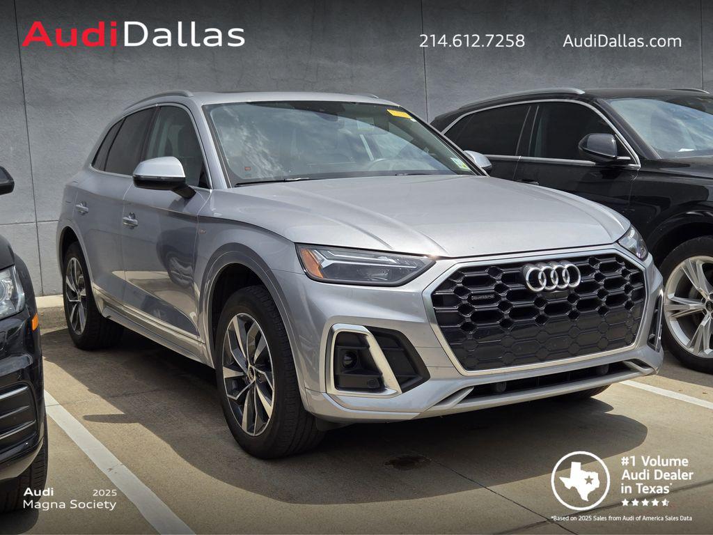 2024 Audi Q5 45 Premium Plus's photo