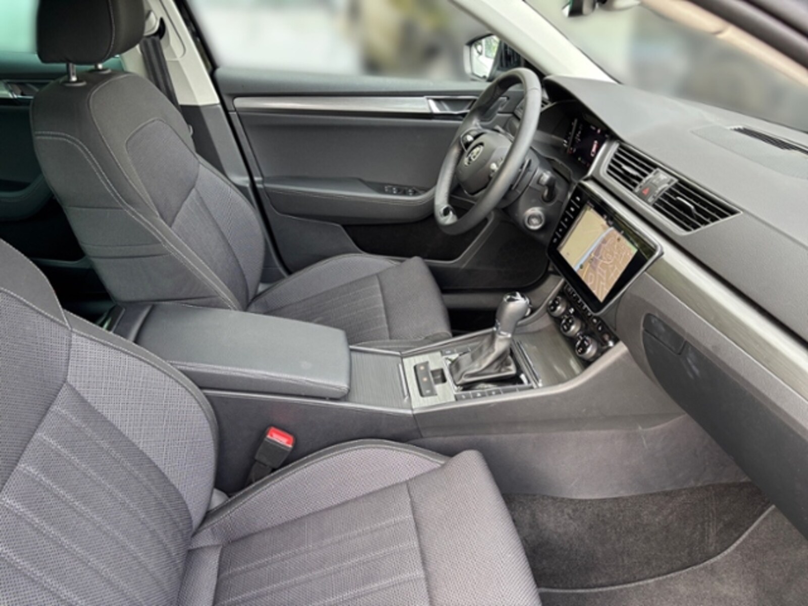 Škoda Superb Combi – Bild 9