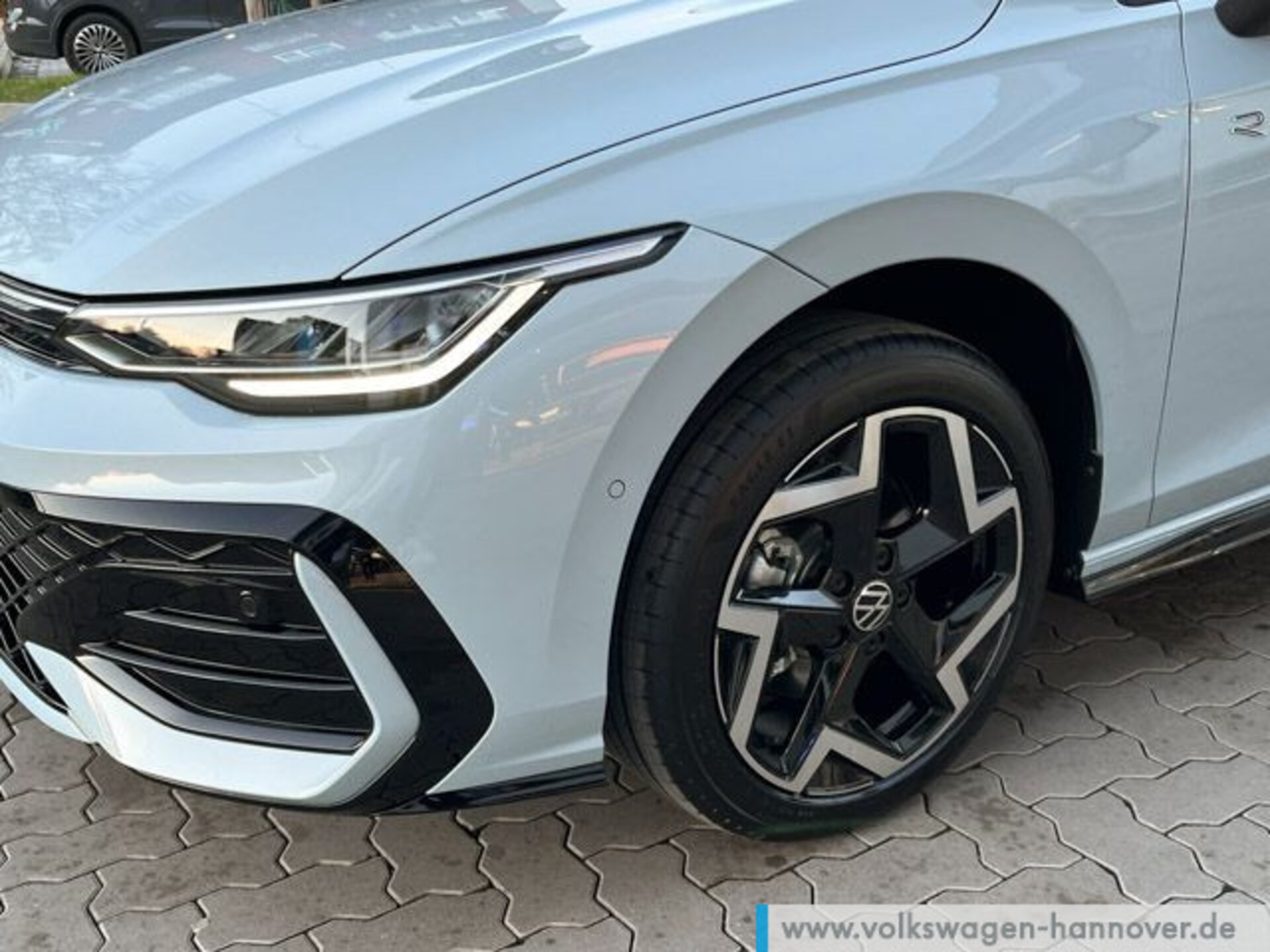 Volkswagen Golf R-Line