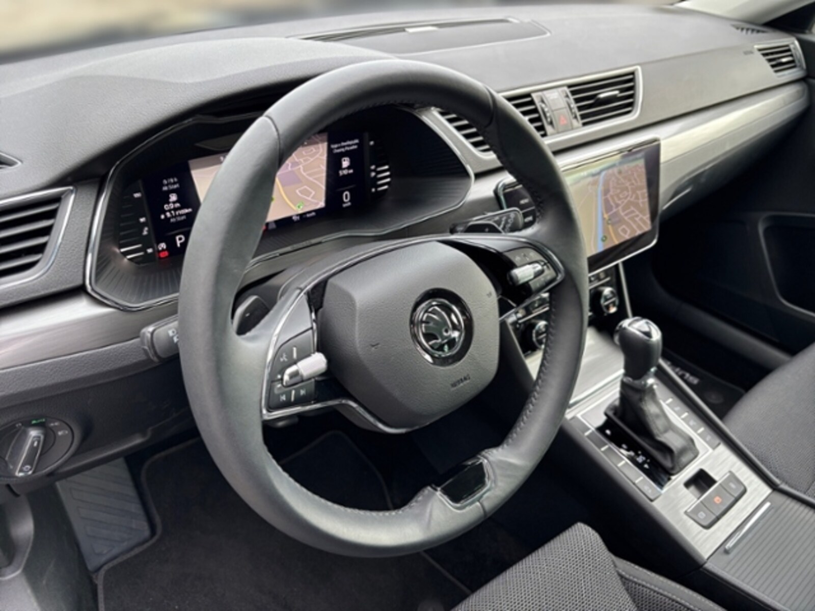 Škoda Superb Combi – Bild 10