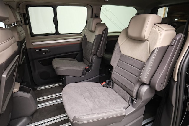 Volkswagen Multivan langversion