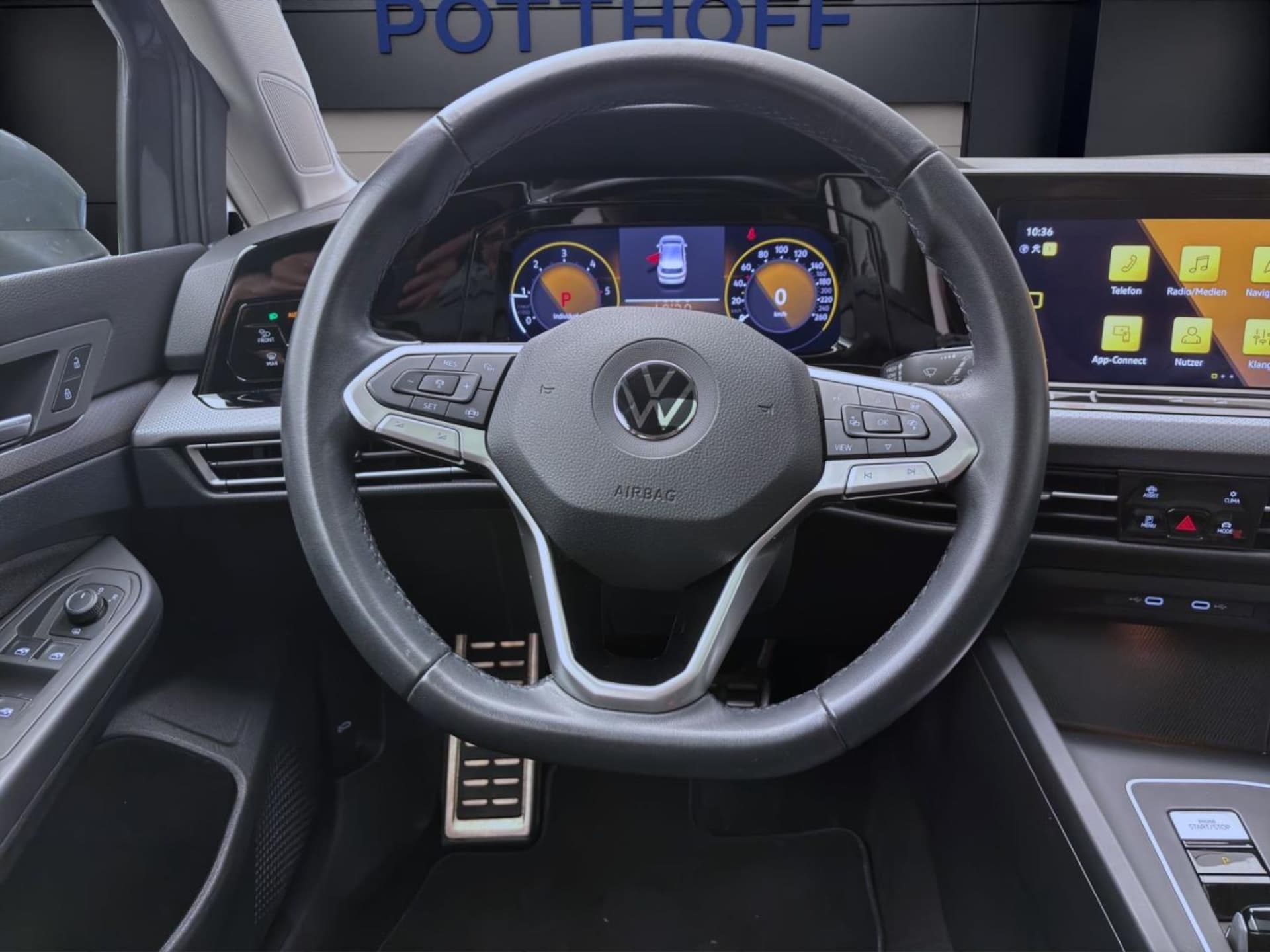 Volkswagen Golf Active