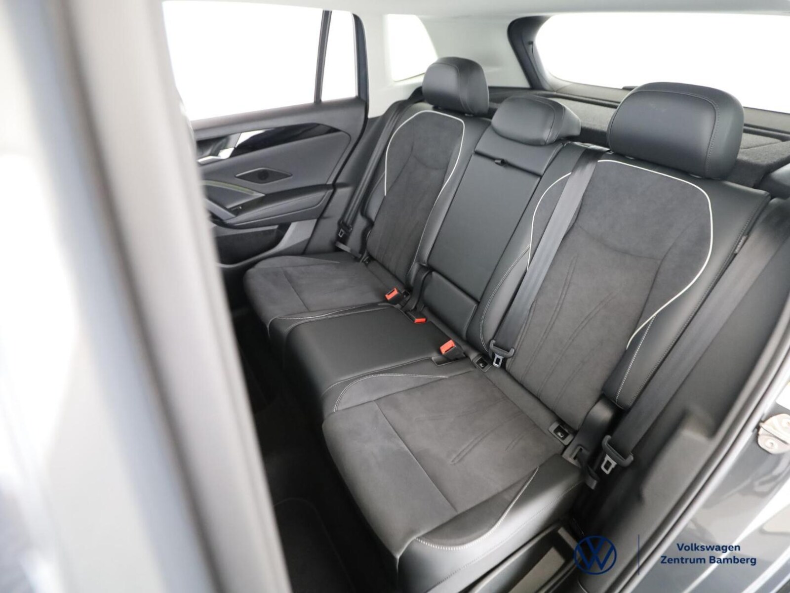 Volkswagen Tiguan – Bild 9
