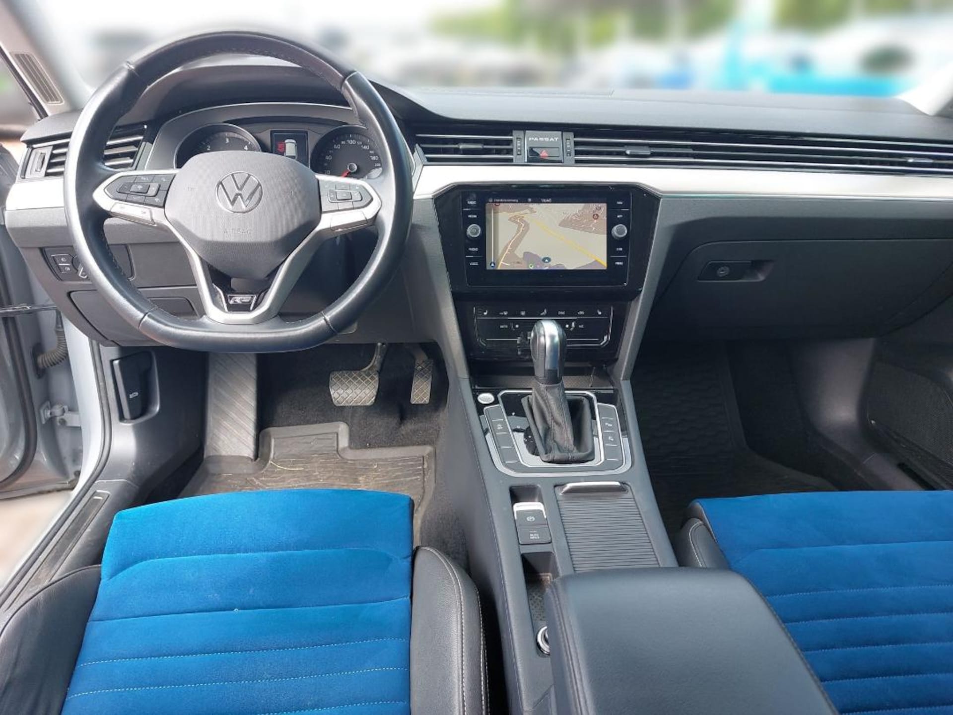 Volkswagen Passat Variant R-Line