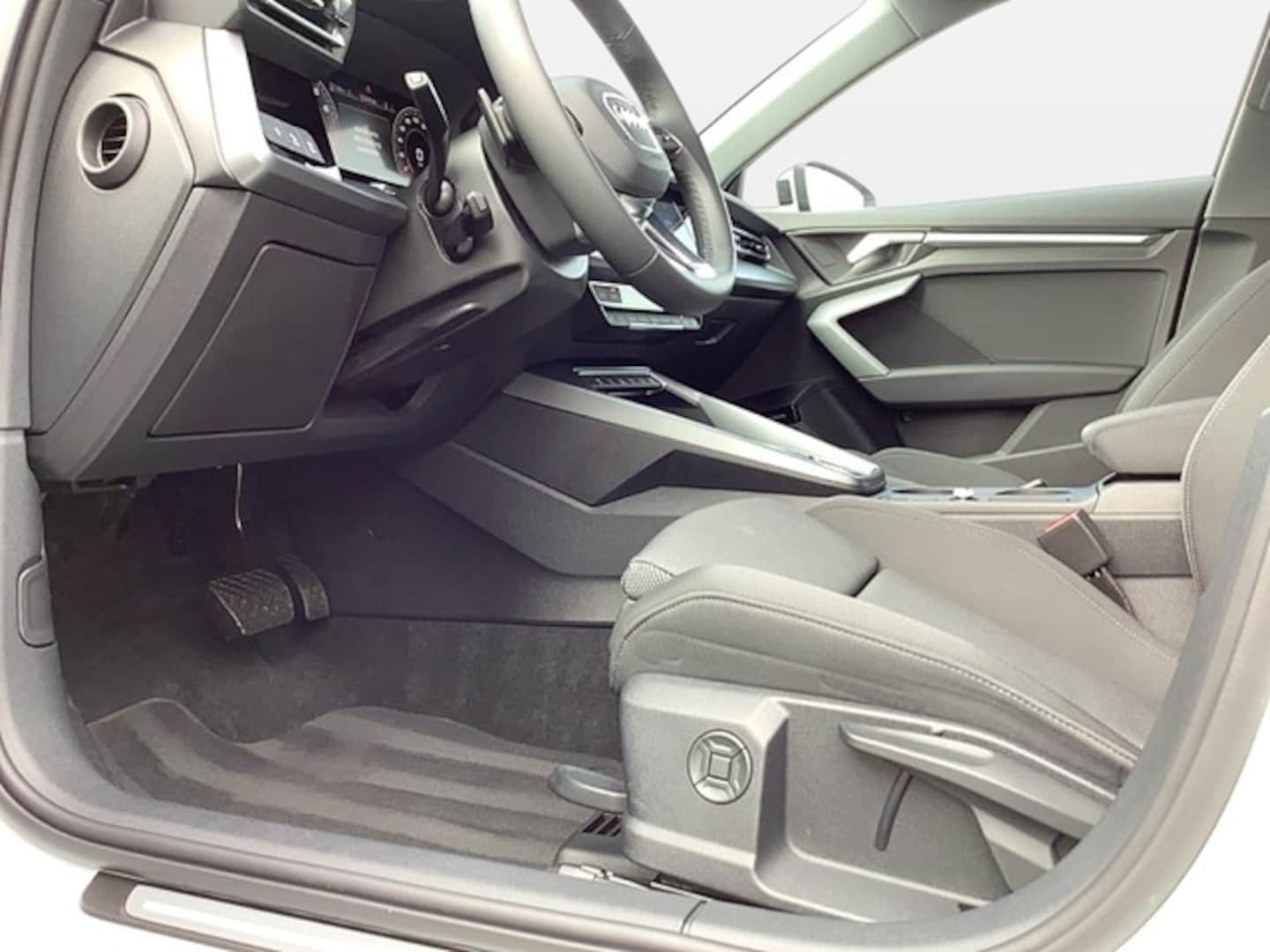 Bild über Audi A3 Sportback advanced 35 TFSI S tronic - für weitere Informationen kontaktieren Sie den Audi Partner