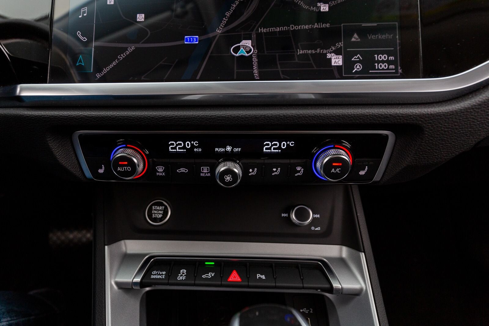 Image about Audi Q3 TFSI e 45 TFSI e S tronic