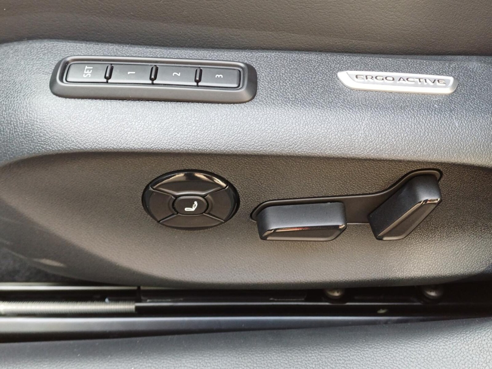 Volkswagen Passat – Bild 18