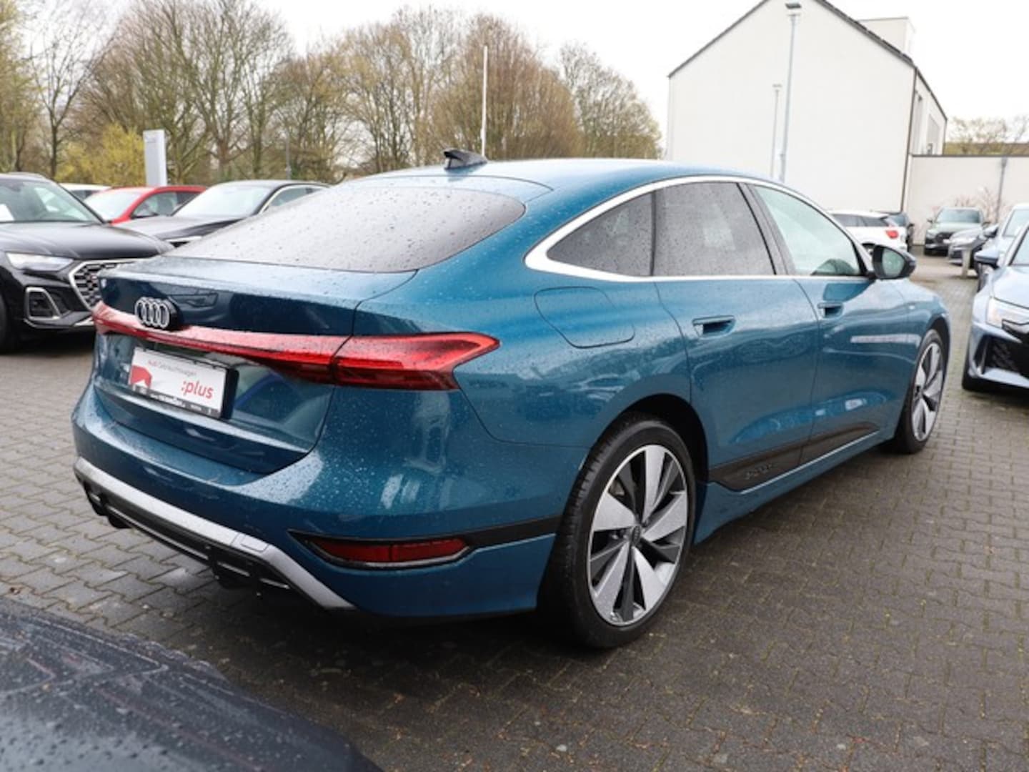 Bild über Audi A6 Sportback e-tron e-tron - für weitere Informationen kontaktieren Sie den Audi Partner