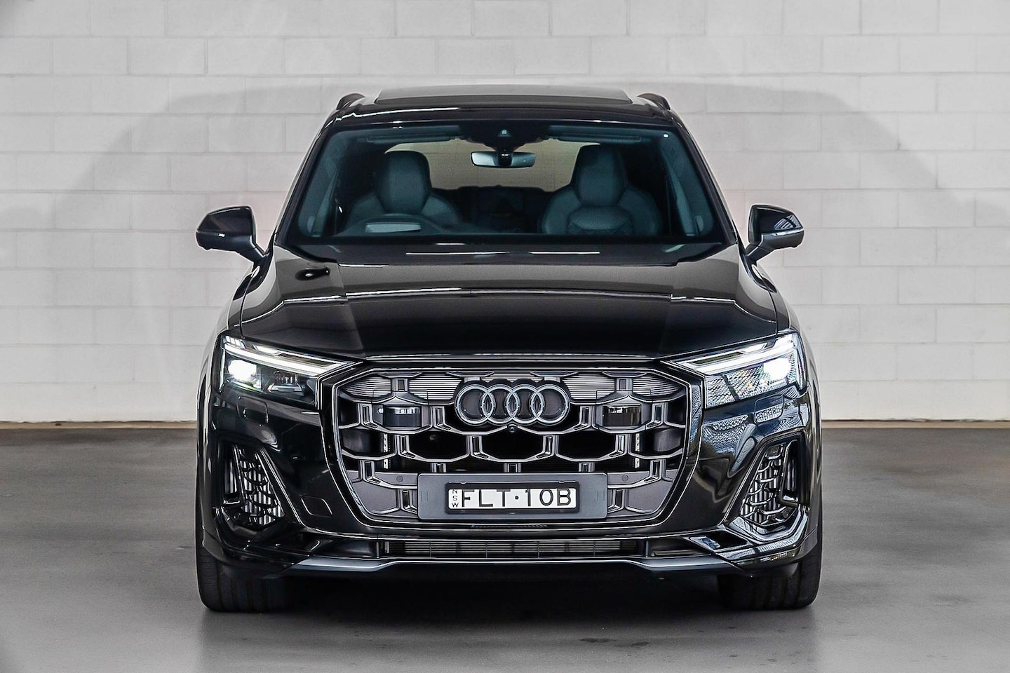 Image about Audi SQ7 TFSI quattro tiptronic
