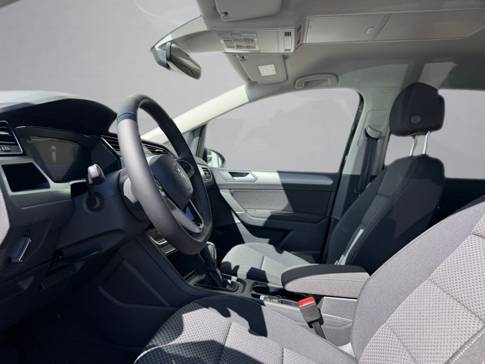 Volkswagen Touran – Bild 7