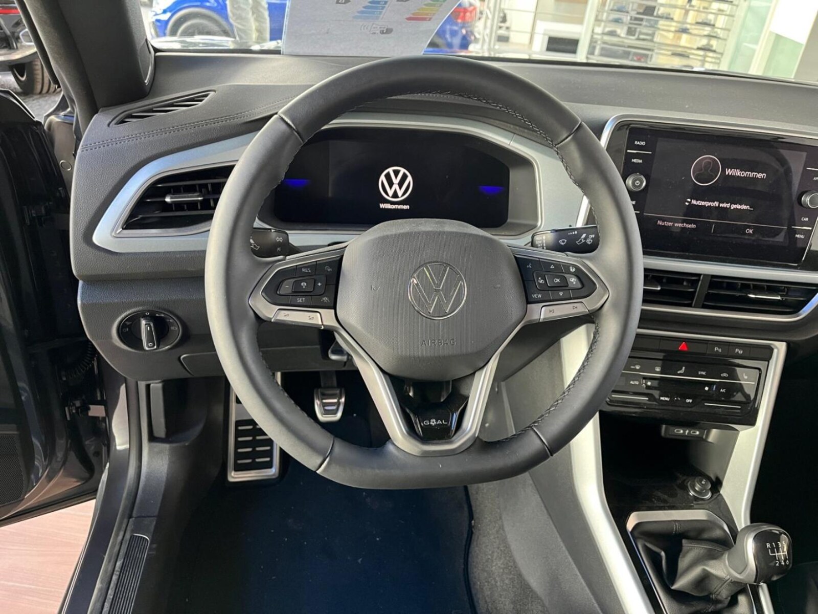 Volkswagen T-Roc Cabriolet – Bild 11