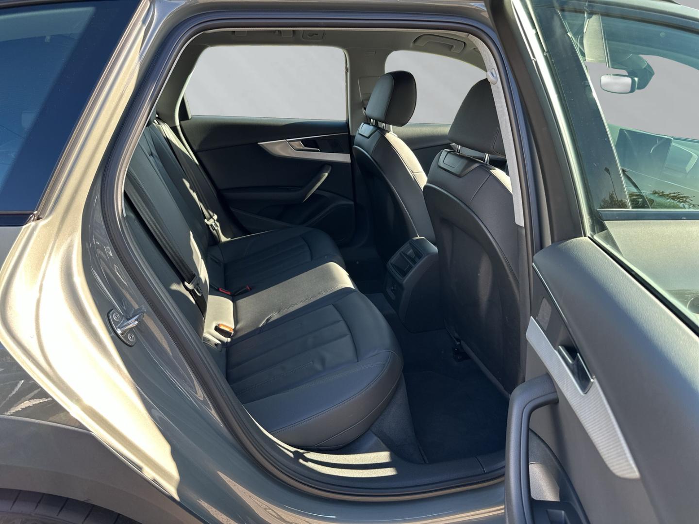 Image about Audi A4 allroad quattro 40 TDI quattro S tronic