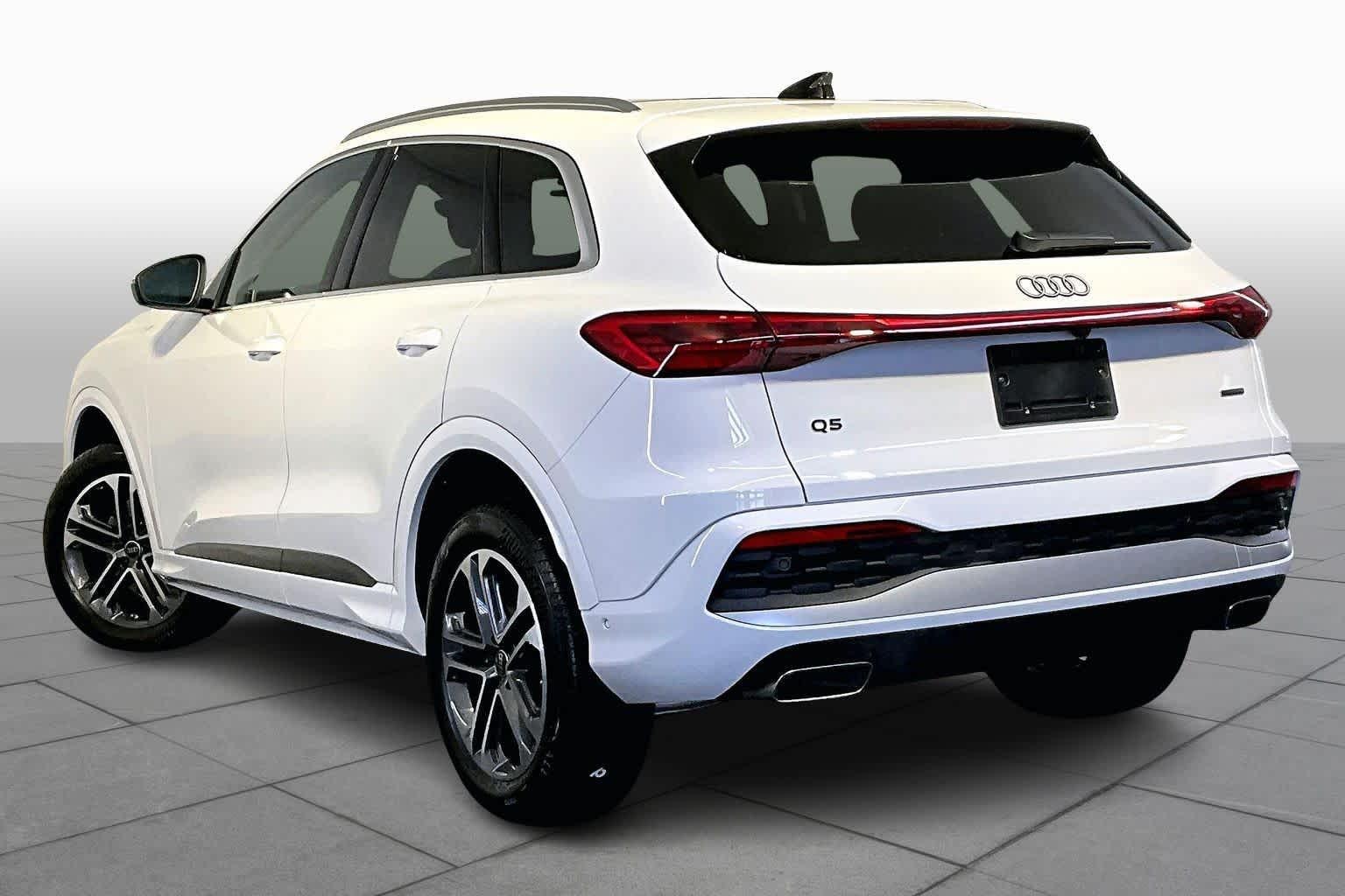 2025 Audi Q5 Premium - Photo 12