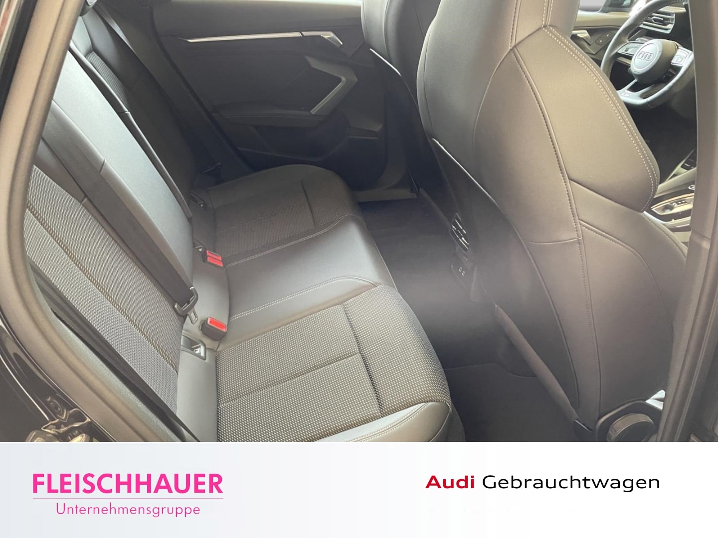 Bild über Audi A3 allstreet 35 TFSI S tronic - für weitere Informationen kontaktieren Sie den Audi Partner